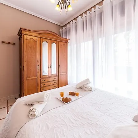 Luxury Coastal With Stunning Sea Views