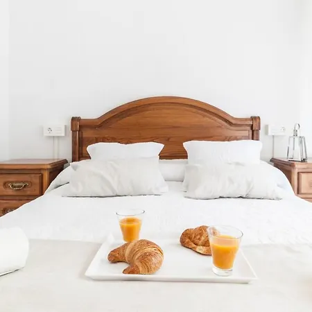 Luxury Coastal With Stunning Sea Views *