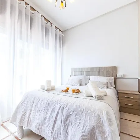 Luxury Coastal With Stunning Sea Views *